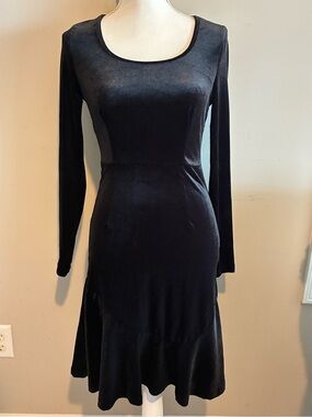 Black Long-Sleeve Velvet Fit-and-Flare Dress